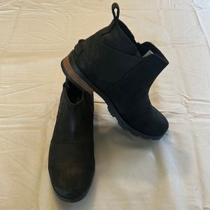 Sorel Emilie Chelsea Boots new condition